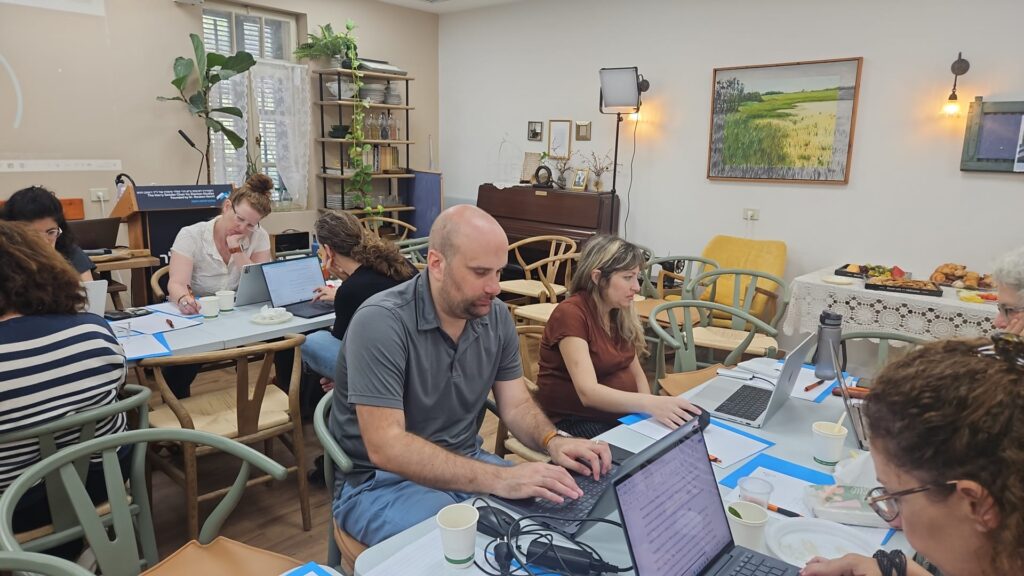 זיו בן ציון בריטריט כתיבה בבית קלר